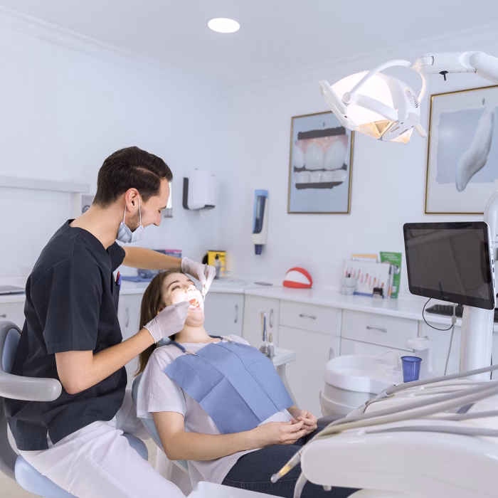 Muchos-profesionales-y-pocas-visitas-al-dentista_Proclinic-Group